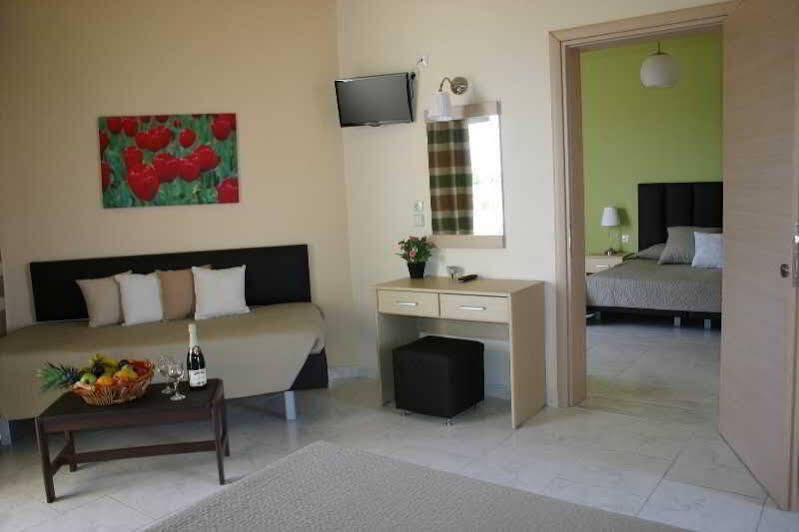 Lyristis Dinos Studios & Apartments Faliráki Kültér fotó